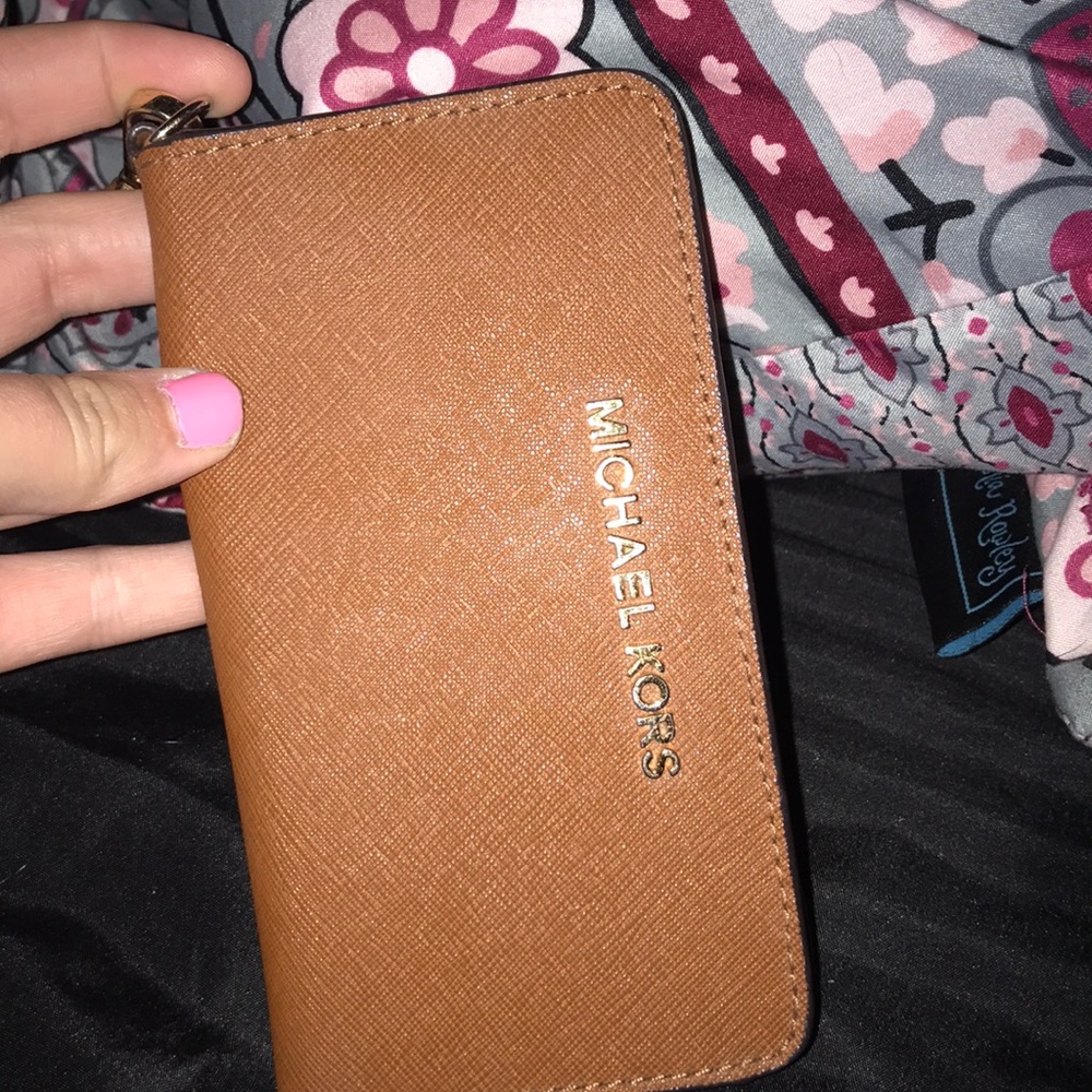 Michael Kors wristlet